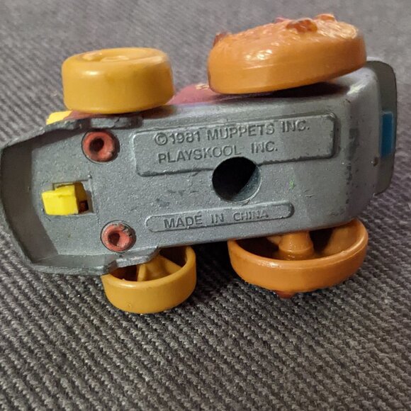 VINTAGE! Sesame Street Cookie Monster Die Cast Car / Train from 1981 - Picture 5 of 5